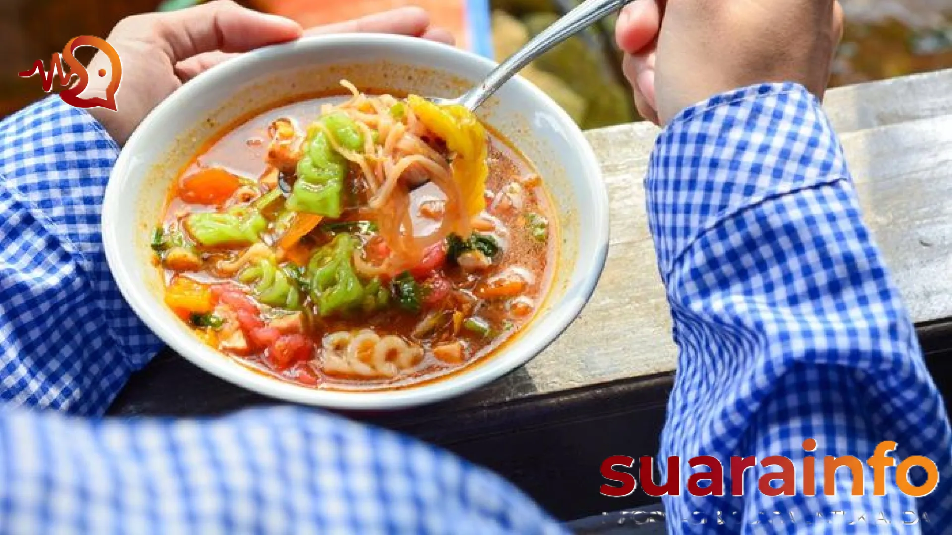 Viral Kisah Siti Zahro: Benarkah Hobi Makan Seblak Bisa Memicu Kista Ovarium? Simak Penjelasan Medisnya