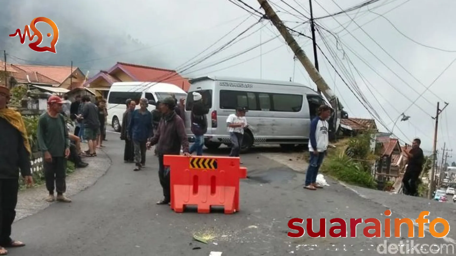 Tragedi Jalur Bromo: Kronologi Kecelakaan Beruntun Hiace Rombongan Turis Singapura Akibat Rem Blong