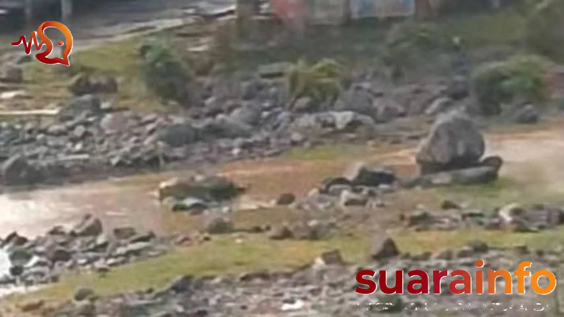 Sungai Lintang Meluap Hebat: Jembatan Gantung Hanyut dan Destinasi Wisata Empat Lawang Rusak Parah