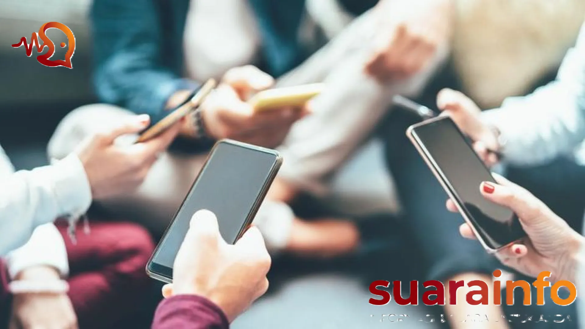 Waspada ‘Phone Body’: Bagaimana Kecanduan Gadget Mengubah Anatomi Tubuh Kita Secara Permanen
